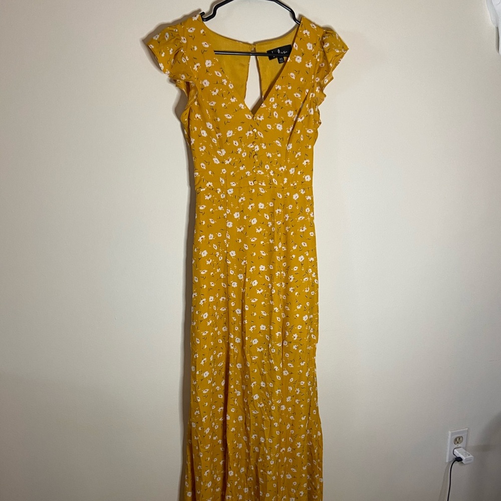 Lulu’s floral maxi dress